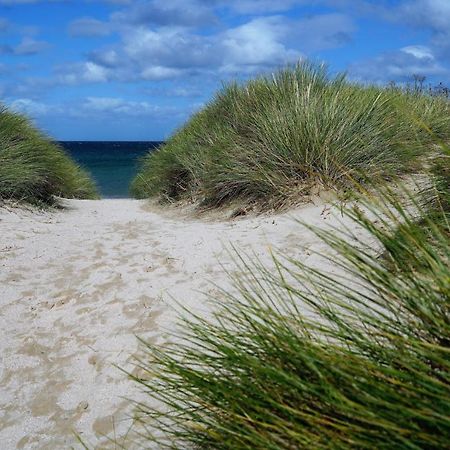 Etoile Du Kap Bed & Breakfast Barneville-Carteret Bagian luar foto